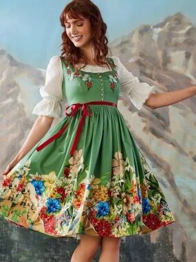 NWOT Disney Dress Shop Matterhorn dress US size 8